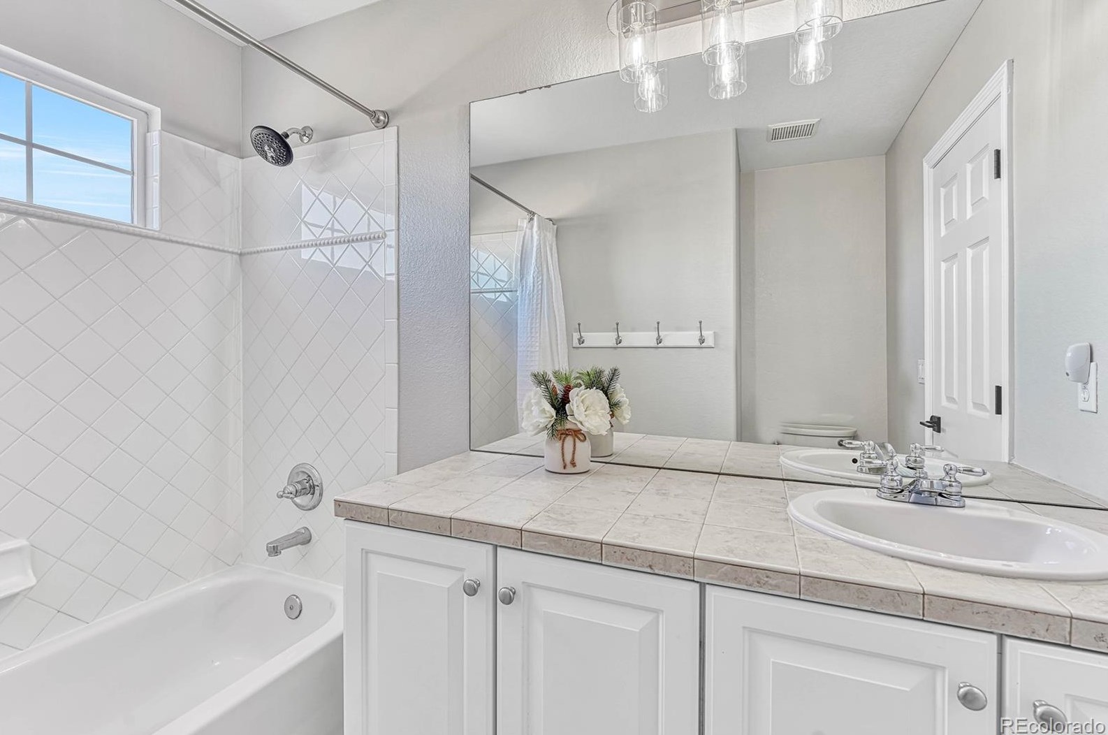 555 Leicester Ln, Castle Rock CO 80108-3475 exterior