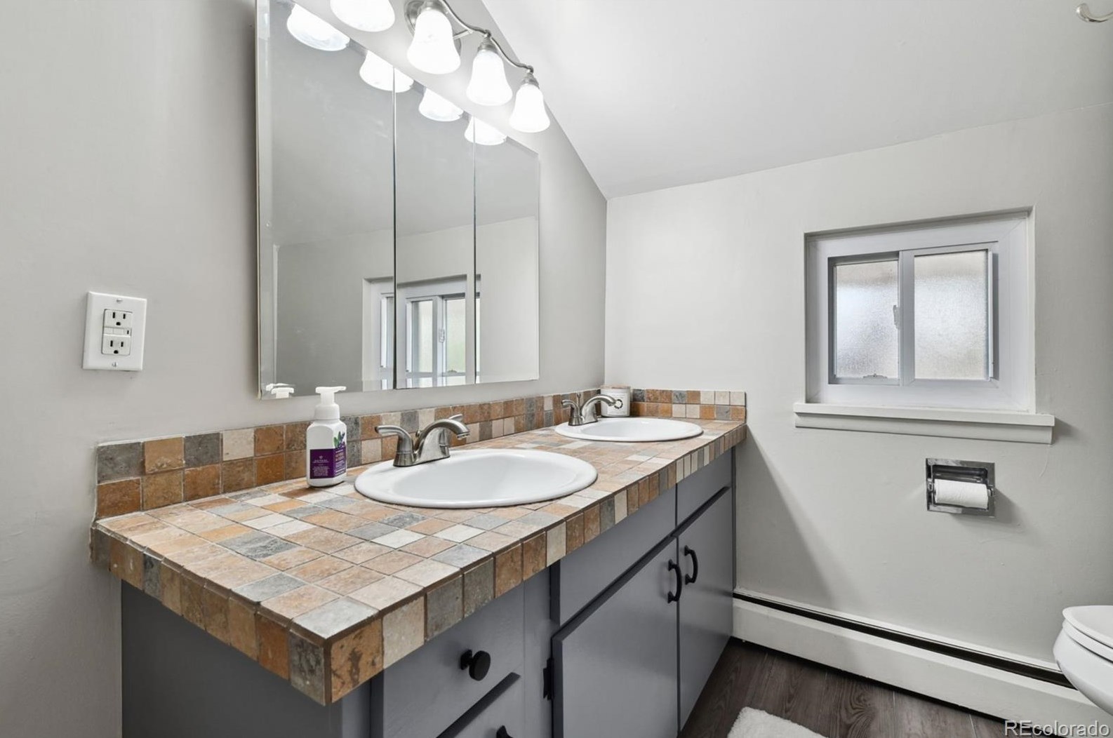 1426 Fair Ave, Littleton CO  80120-2642 exterior