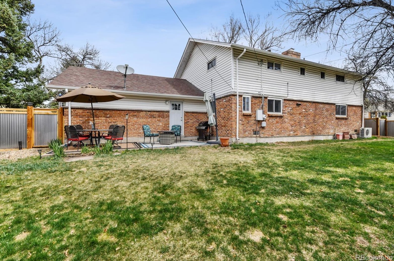 1426 Fair Ave, Littleton CO  80120-2642 exterior