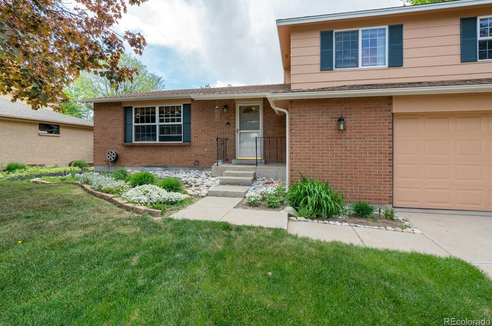 8150 81st Pl, Arvada, CO 80005-2556