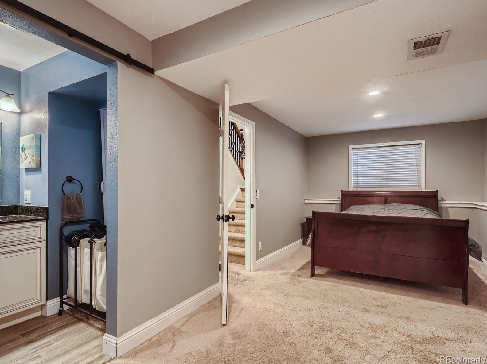 9308 Lk Dr, Littleton CO 80123-3435 exterior