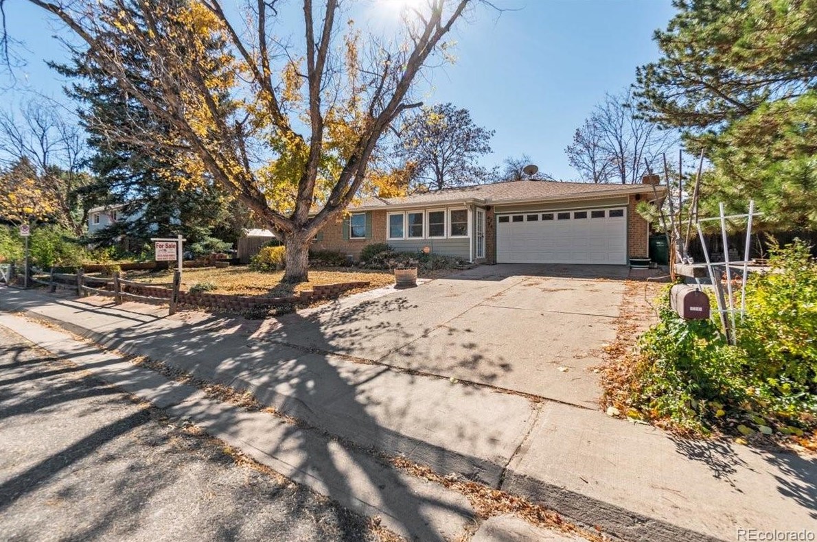 6284 Leawood Dr, Littleton, CO 80123-3727