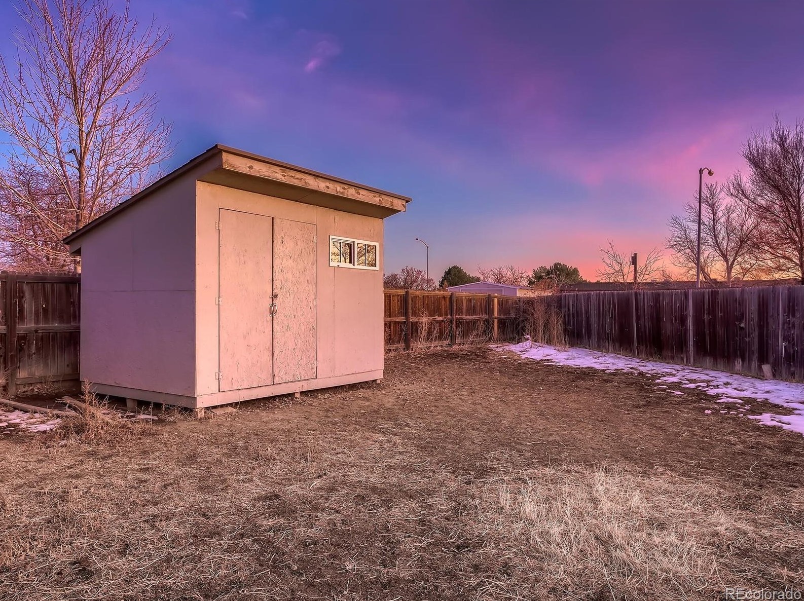 628 Naples Way, Aurora CO 80011-4550 exterior