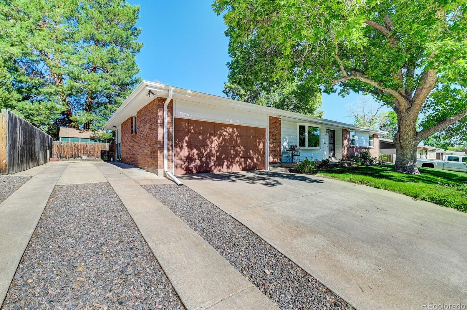 6231 Logan Ct, Littleton, CO 80121-2235