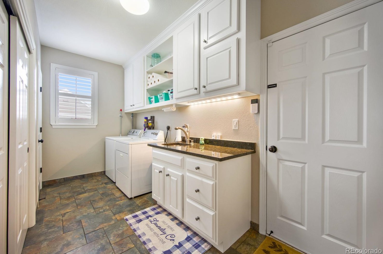 2383 Indian Paintbrush Cir, Littleton CO  80129-5785 exterior