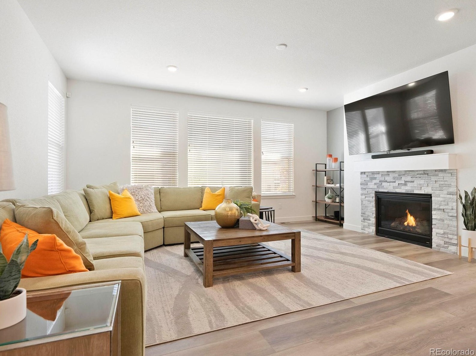 8584 Quemoy St, Denver CO  80016 exterior