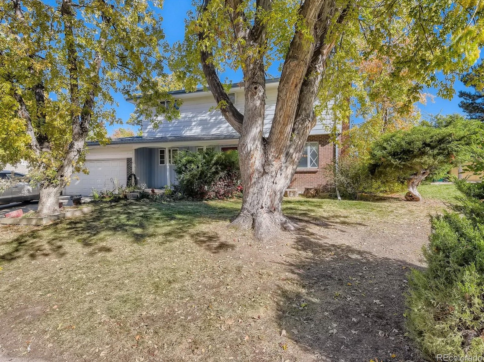 7056 Apache St, Littleton, CO 80120-3810