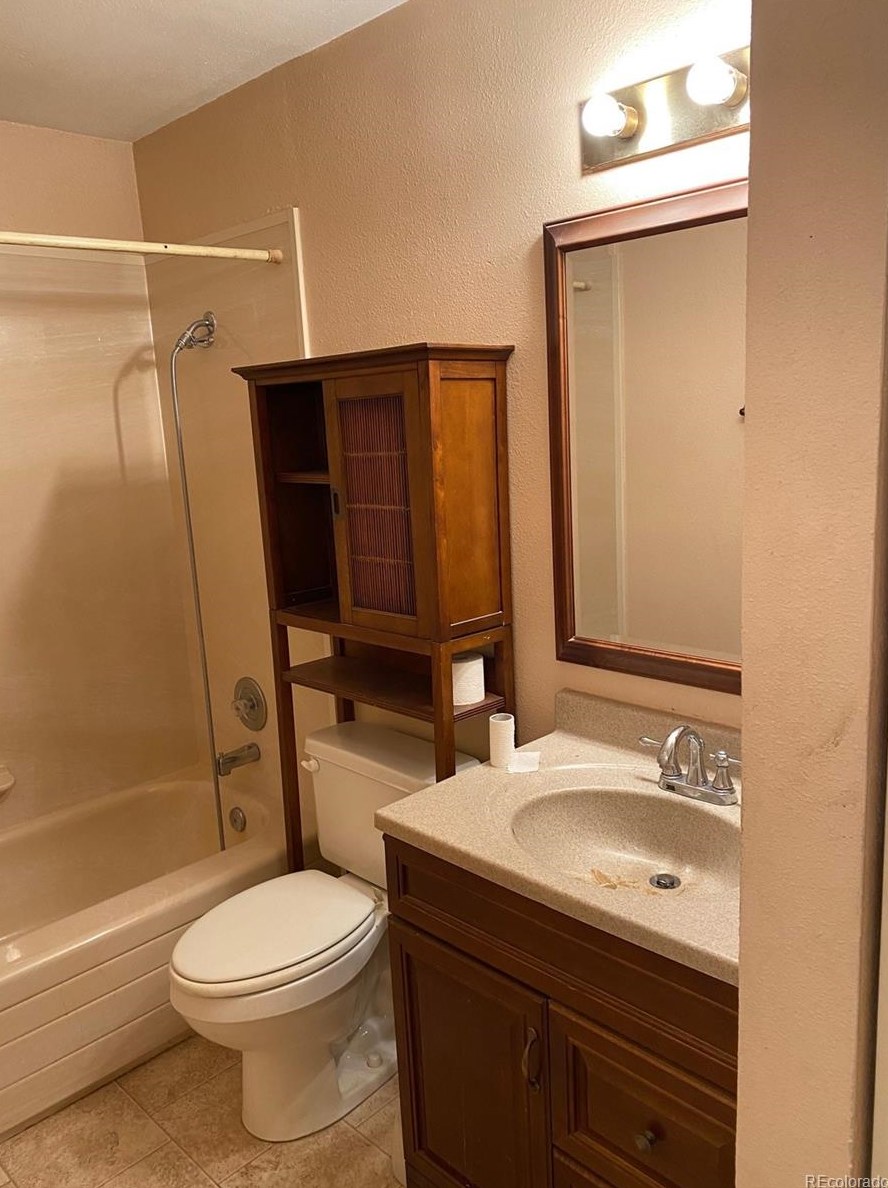 7770 87th Dr, Arvada CO  80005-1657 exterior