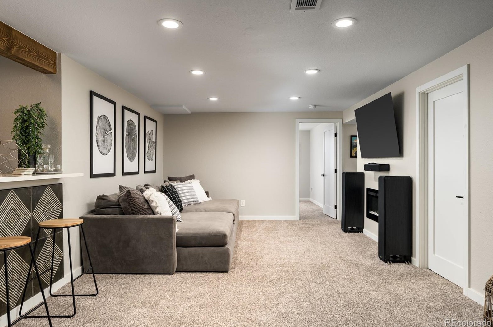 6572 Benton Cir, Arvada CO  80003-4734 exterior