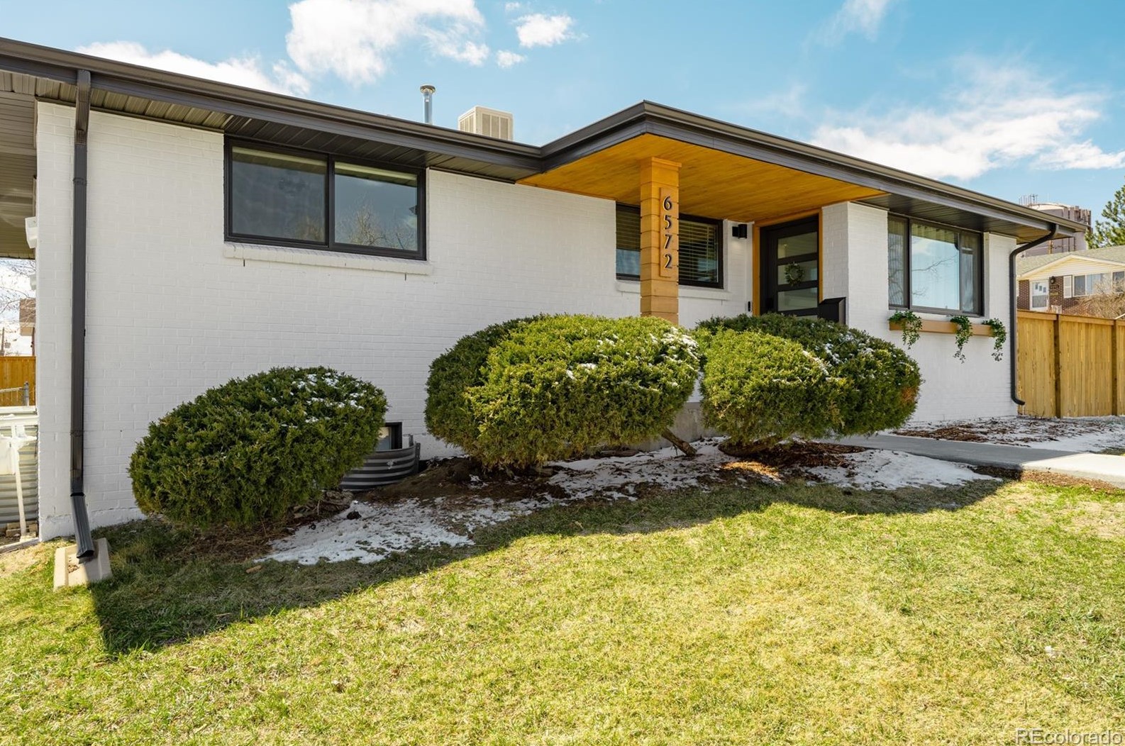 6572 Benton Cir, Arvada CO  80003-4734 exterior