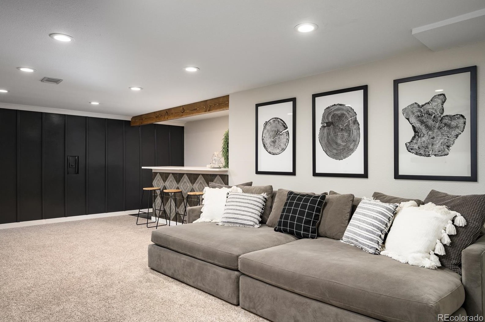 6572 Benton Cir, Arvada CO  80003-4734 exterior