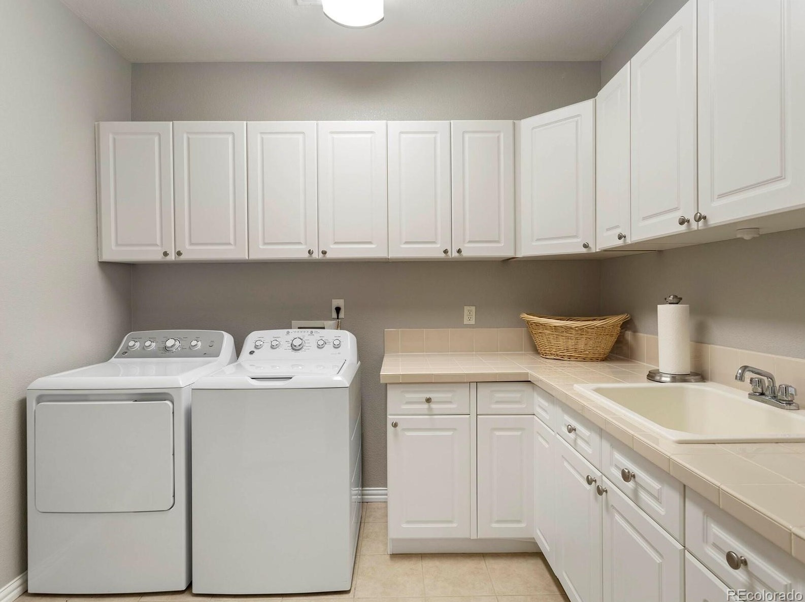 4587 High Spg Rd, Castle Rock CO 80104-7718 exterior