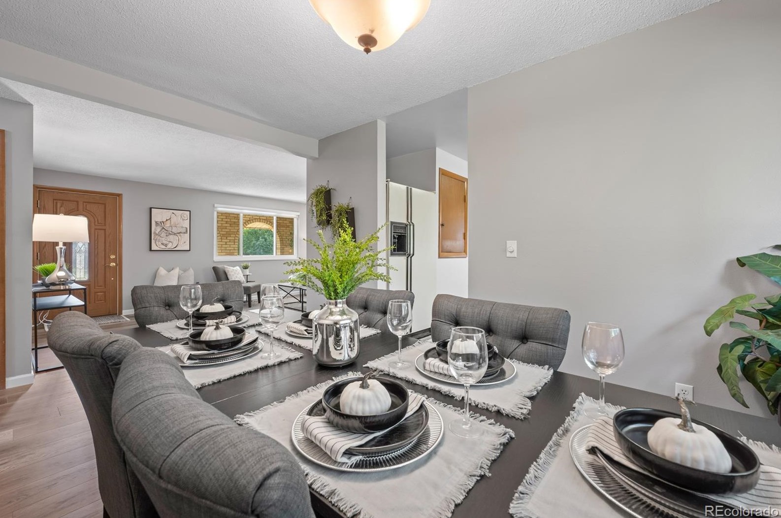 7391 Wellington St, Littleton CO 80122-3141 exterior