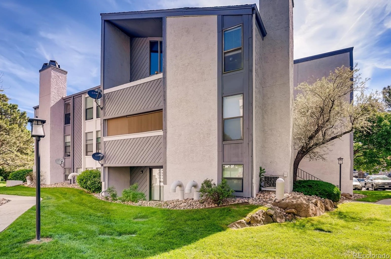 9867 E Peakview Ave #e08, Englewood, CO 80111