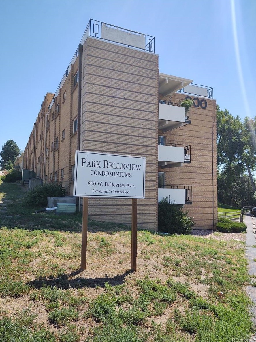 800 W Belleview Ave #304, Englewood, CO 80110