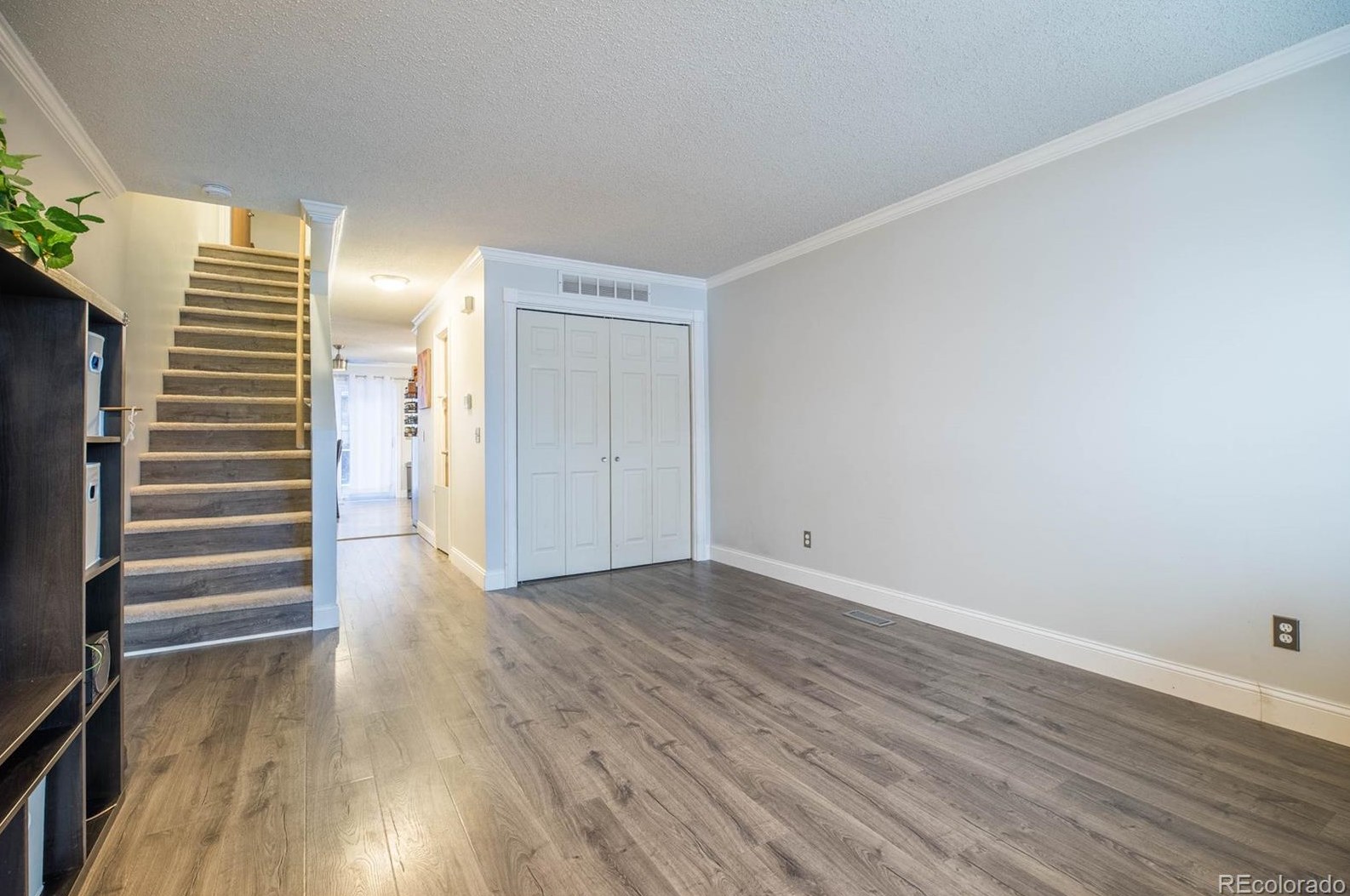 2106 Oakcrest Cir #6-b, Castle Rock, CO 80104