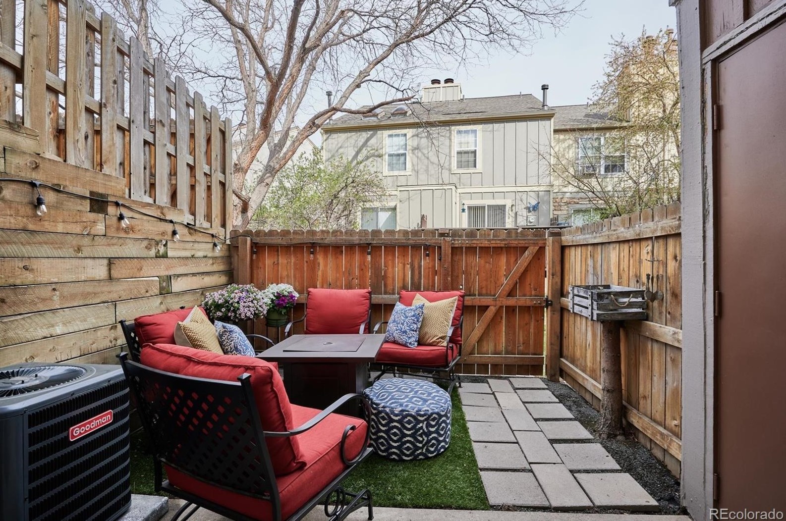 8081 Columbine Ct, Littleton CO  80122-3419 exterior