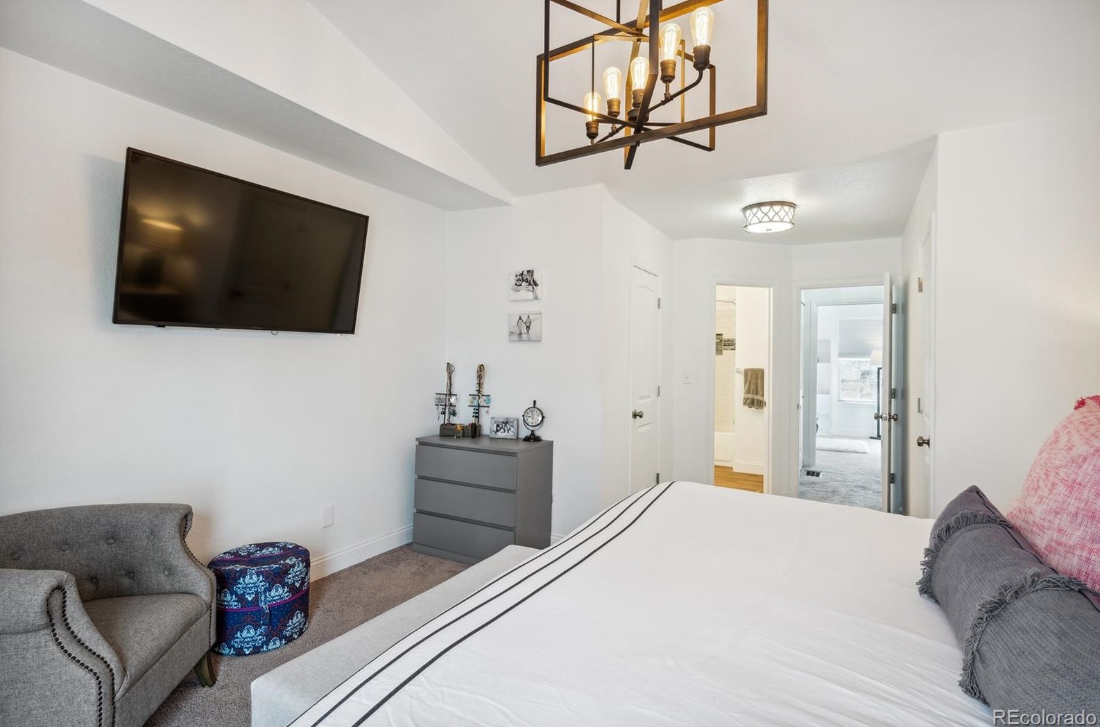 8081 Columbine Ct, Littleton CO  80122-3419 exterior