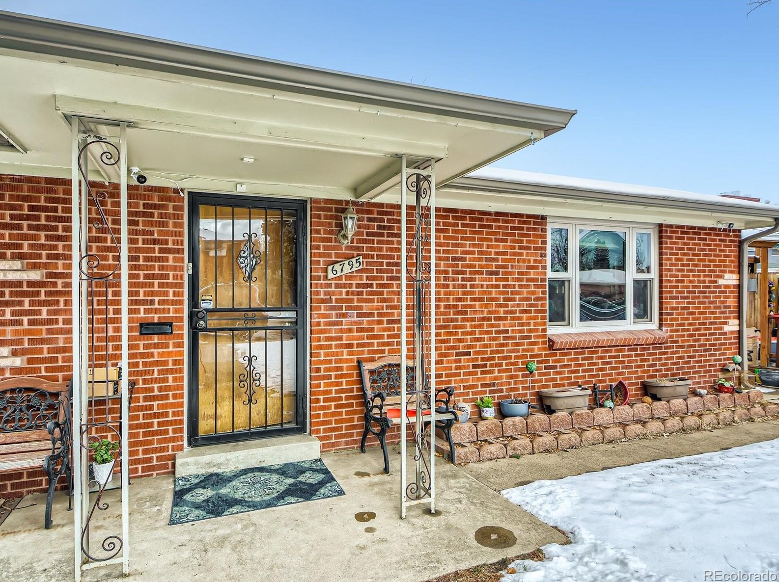 3650 Pierce St, Denver, CO 80033-6338