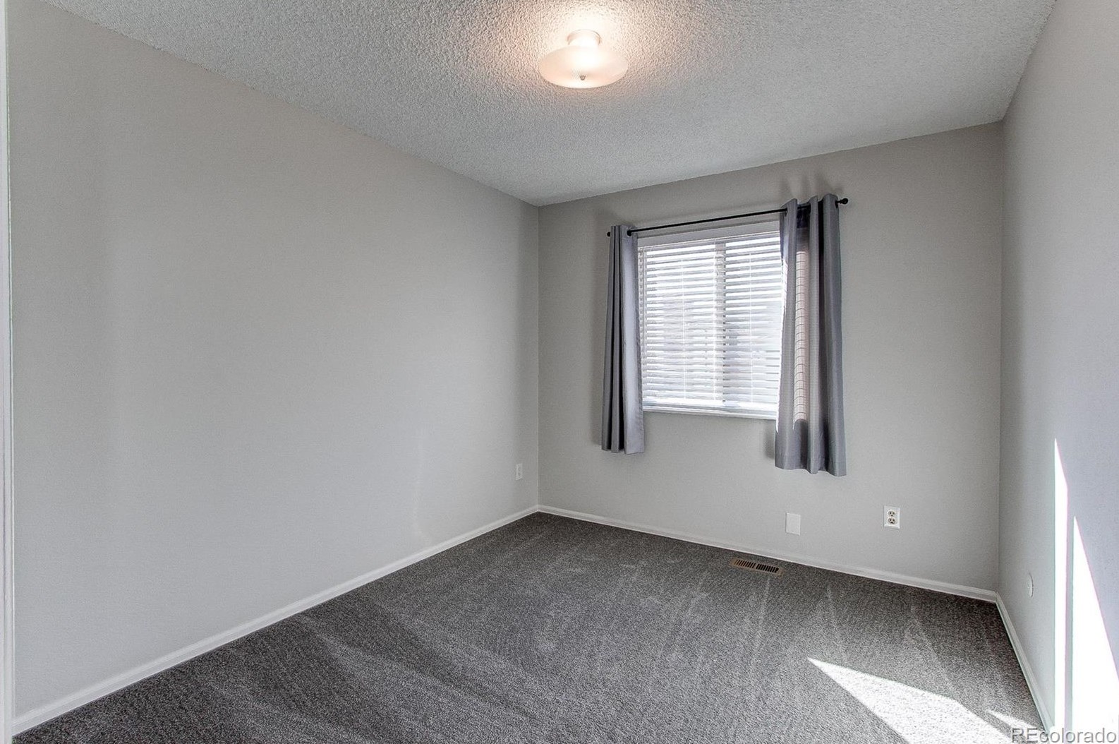 9543 Tufts Ave, Littleton CO  80123-1038 exterior