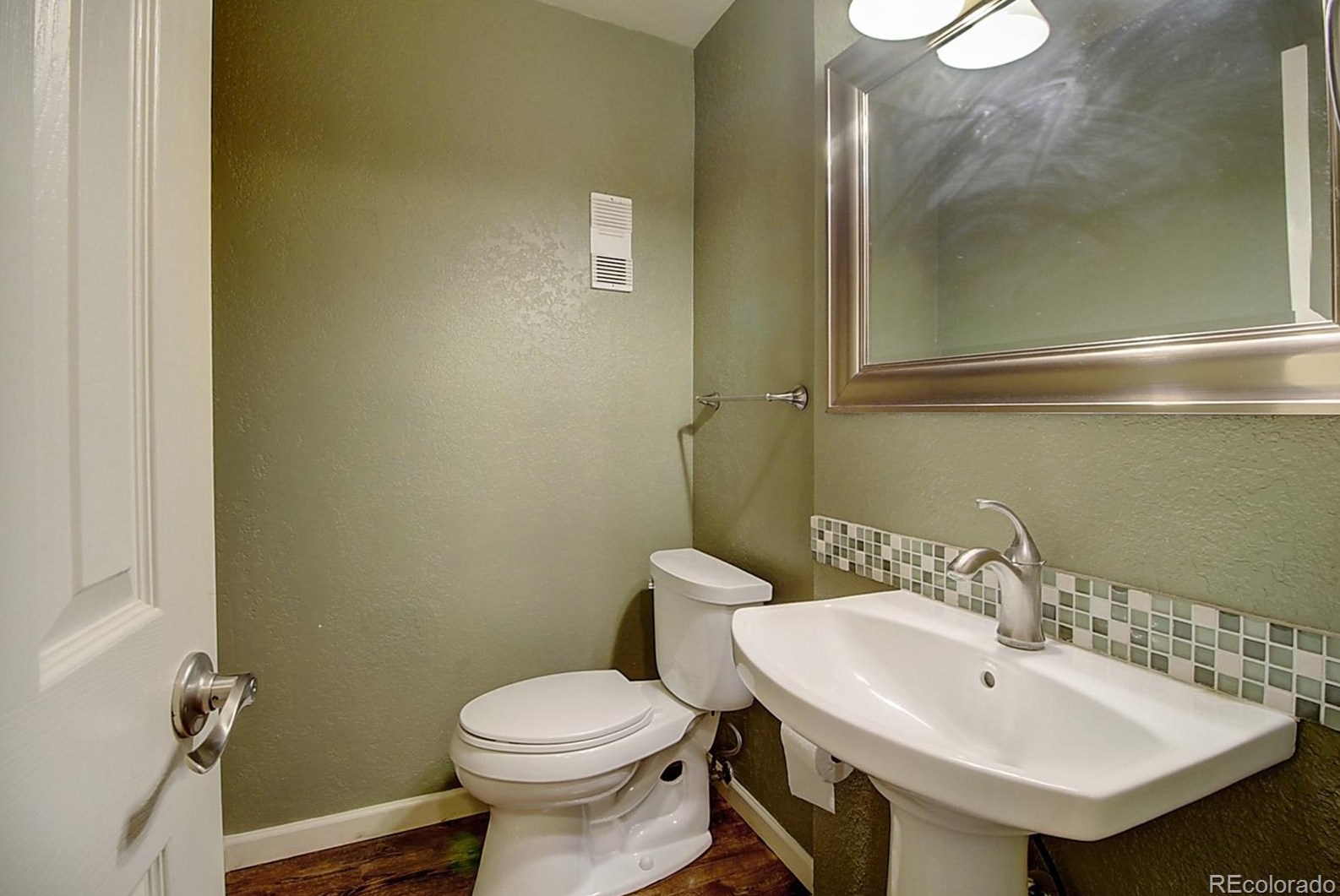 3138 Long Cir, Littleton CO 80122-3336 exterior