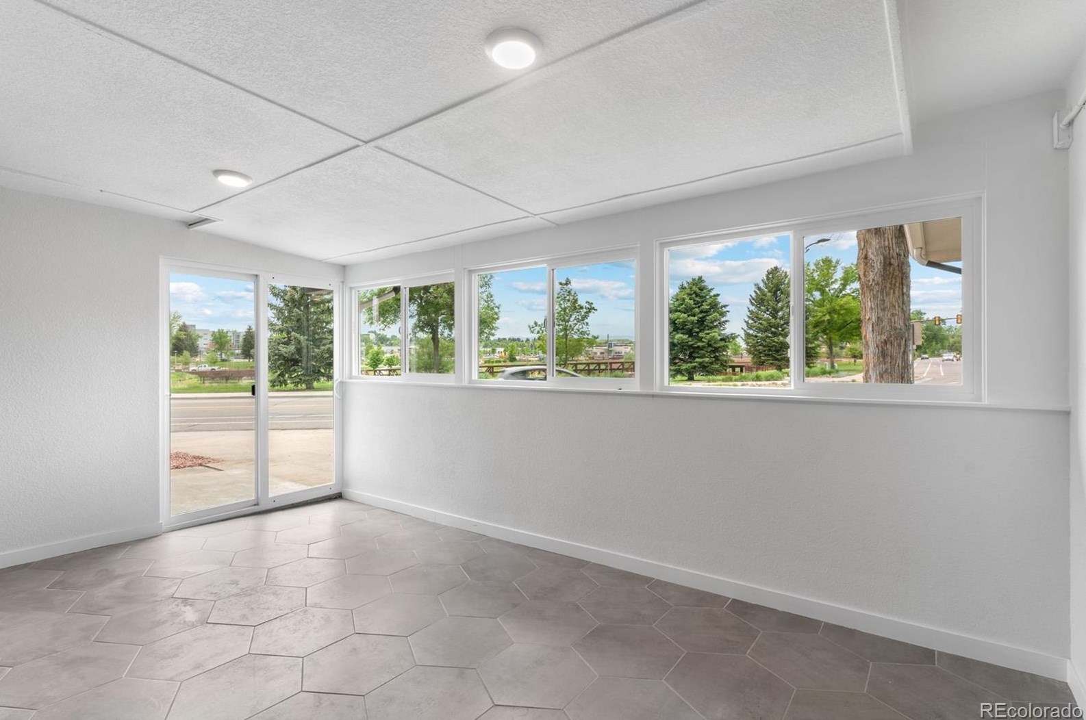9055 Brk Dr, Arvada CO  80004-5319 exterior