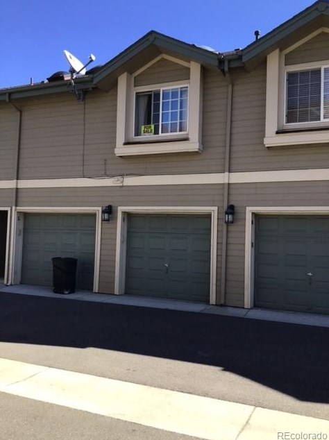 2812 Centennial Dr, Littleton CO 80123-8982 exterior