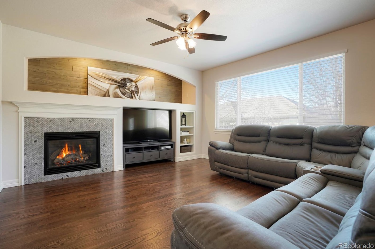 10215 Dogwood St, Longmont CO  80504-6740 exterior