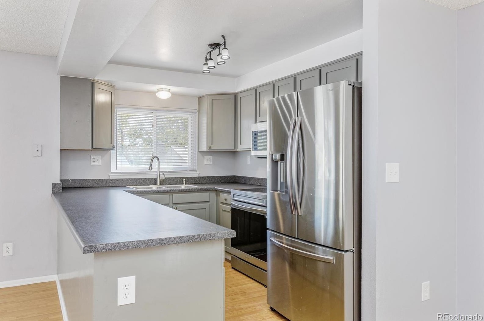 220 Mckinley Dr, Bennett, CO 80102
