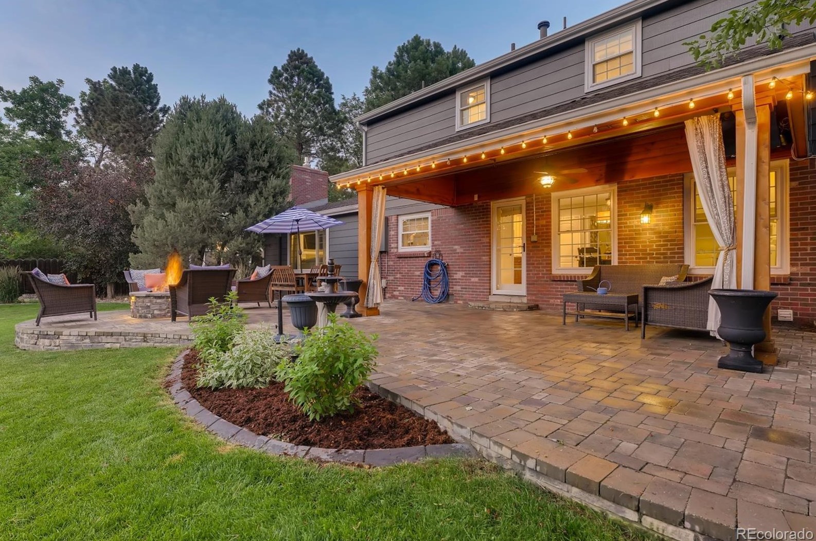 8585 Prentice Ave, Littleton CO 80120-1454 exterior