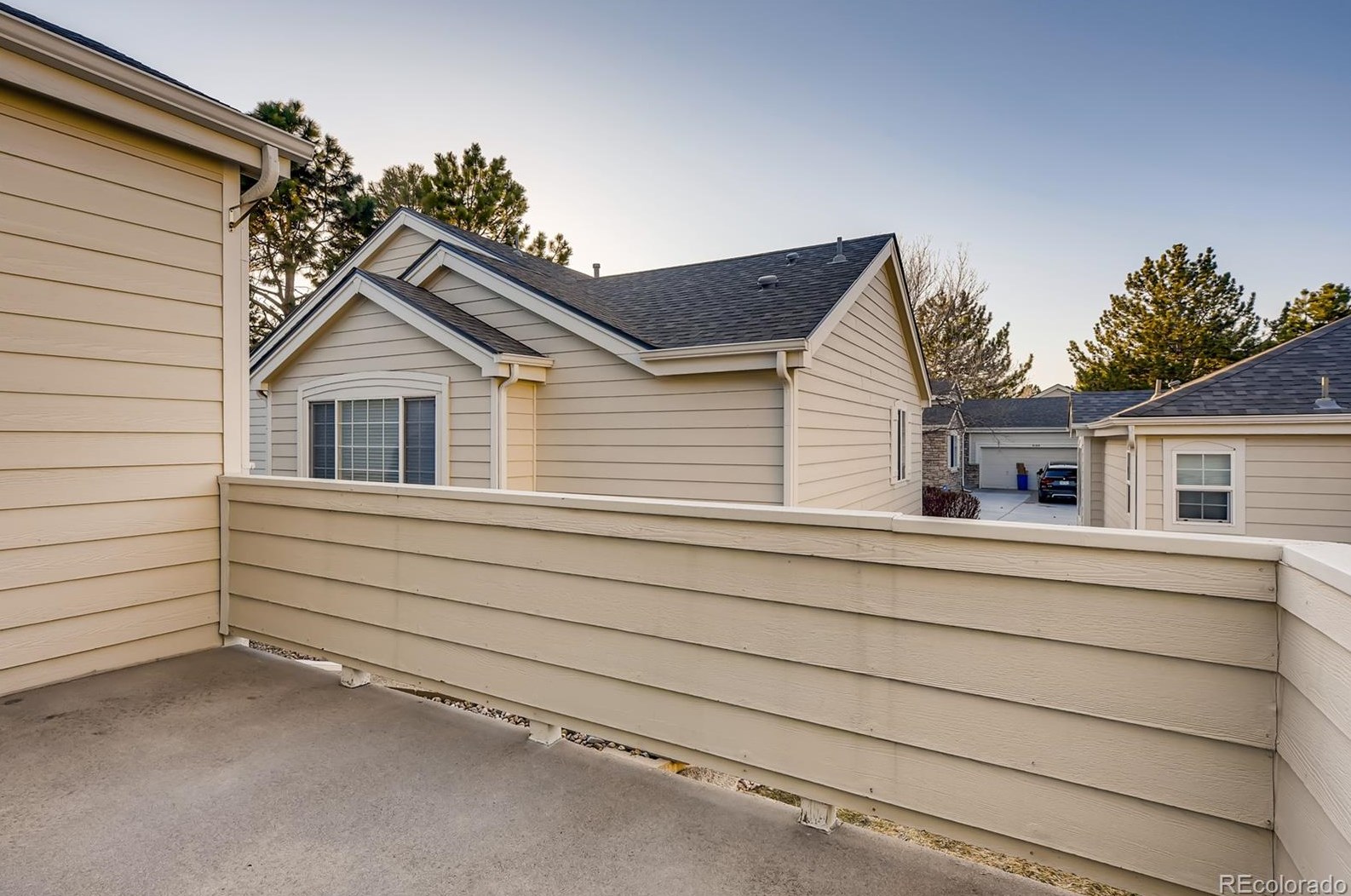 4226 Hinsdale Cir, Littleton CO 80122-2280 exterior