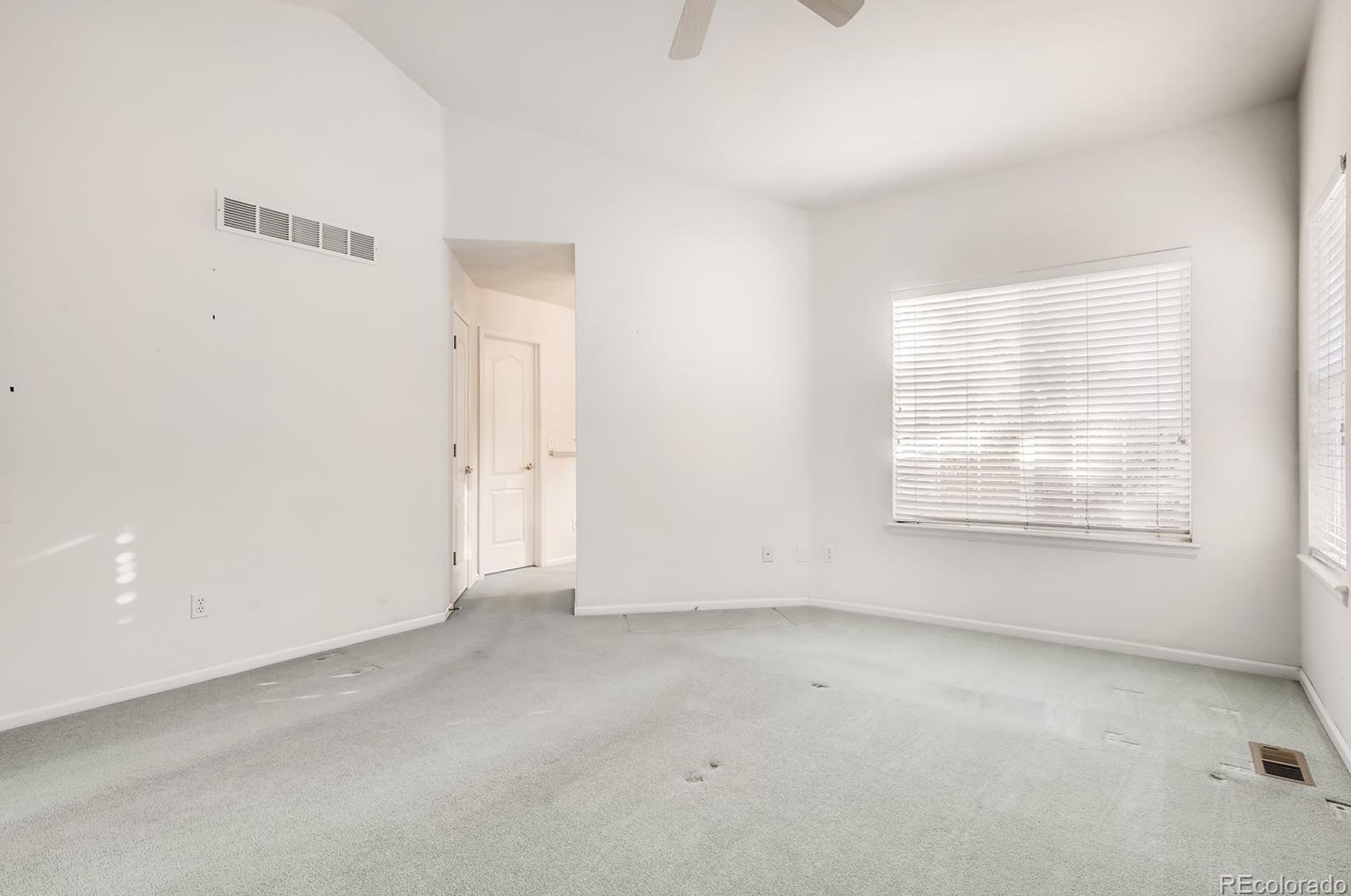 4226 Hinsdale Cir, Littleton CO 80122-2280 exterior