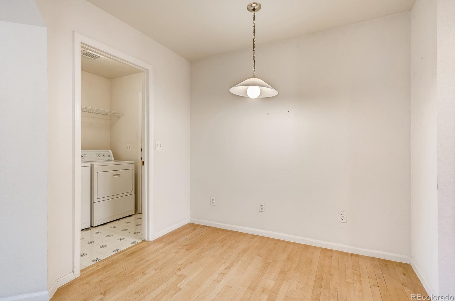 4226 Hinsdale Cir, Littleton CO 80122-2280 exterior