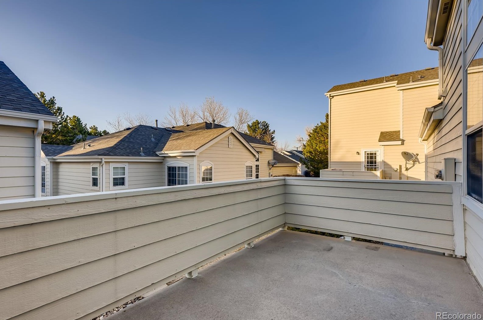 4226 Hinsdale Cir, Littleton CO 80122-2280 exterior