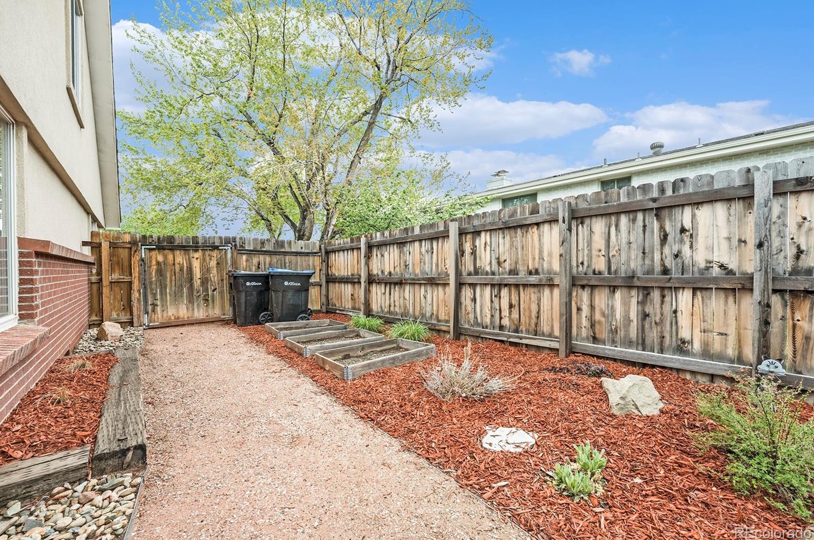 7679 Johnson St, Arvada CO  80005-4057 exterior