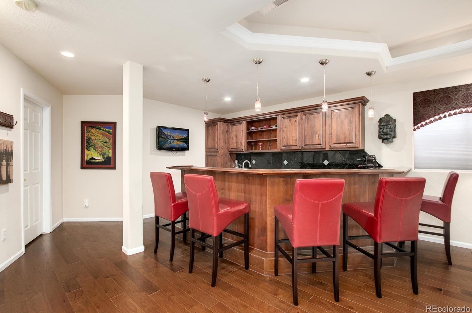 9033 Meadow Hill Cir, Littleton CO 80124-5430 exterior