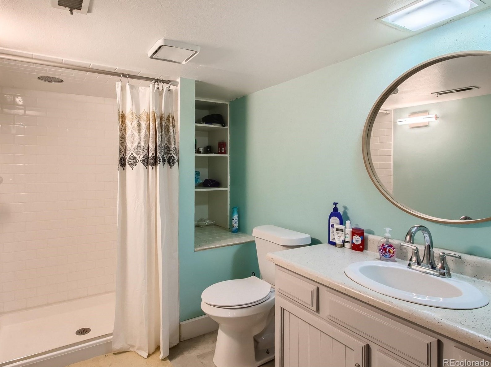 10154 Powers Ave, Littleton CO  80127-1841 exterior