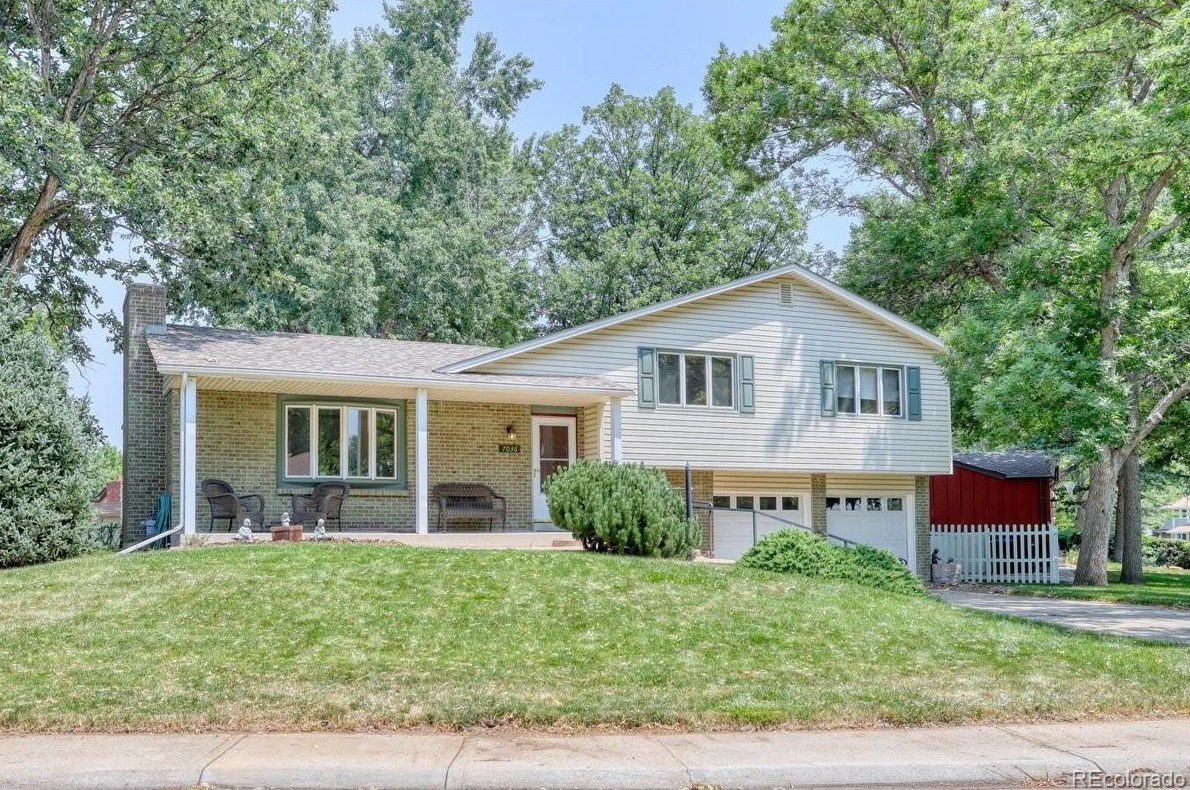 7036 Urban Way, Arvada, CO 80004-1263