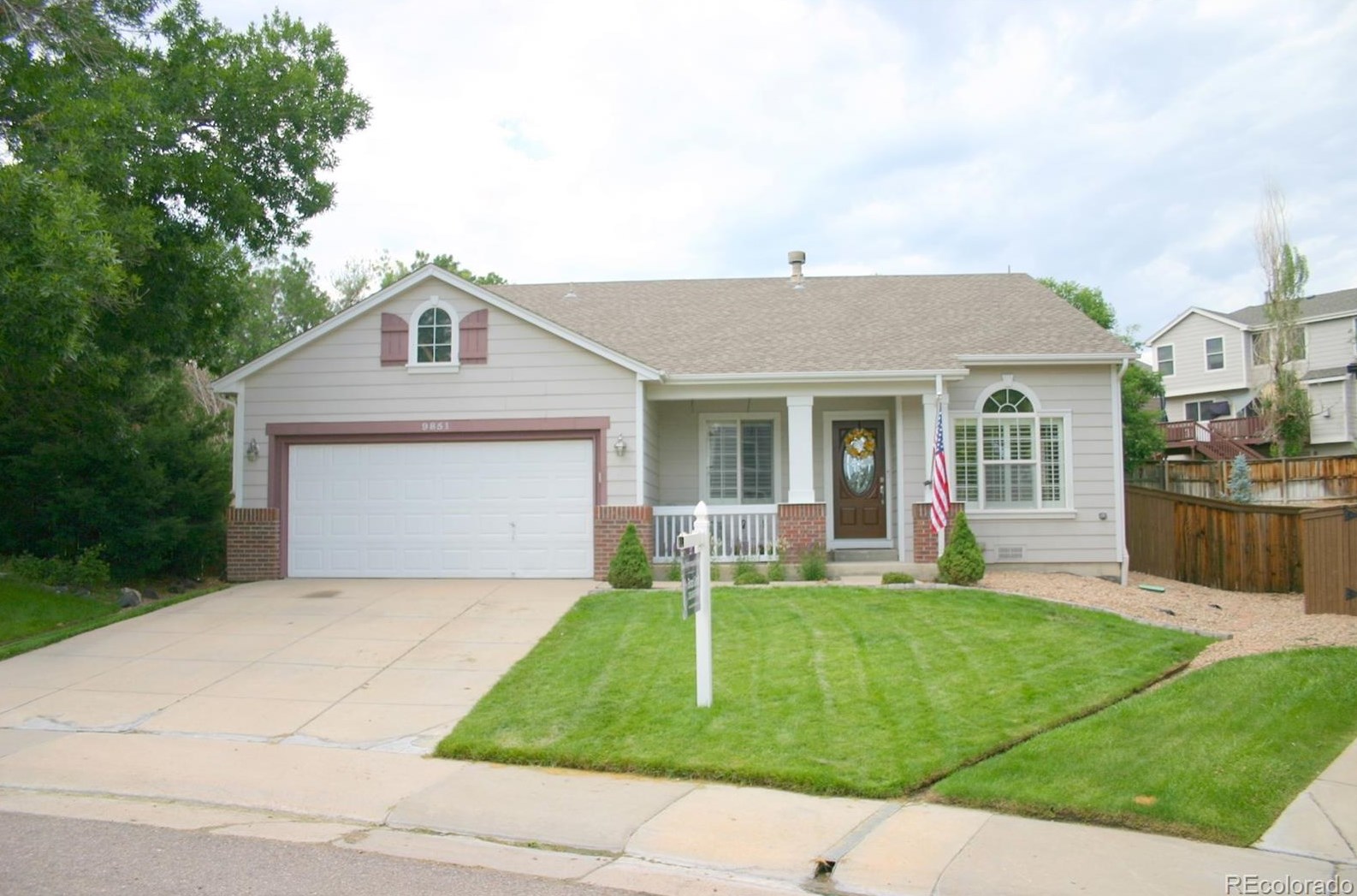 9851 Sydney Ln, Littleton, CO 80130-7181