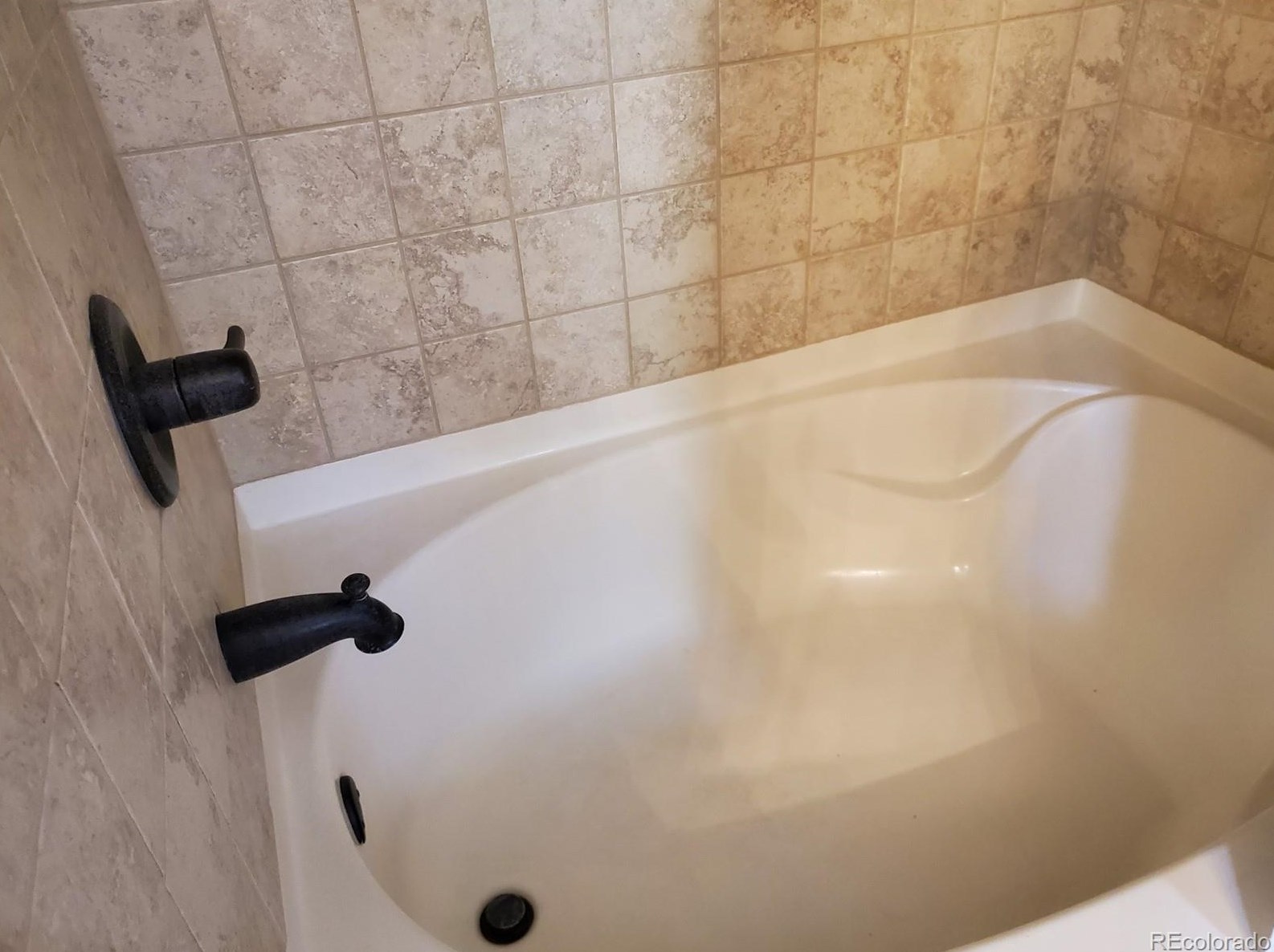 314 Riverwood Dr, Alamosa CO 81101-2190 exterior