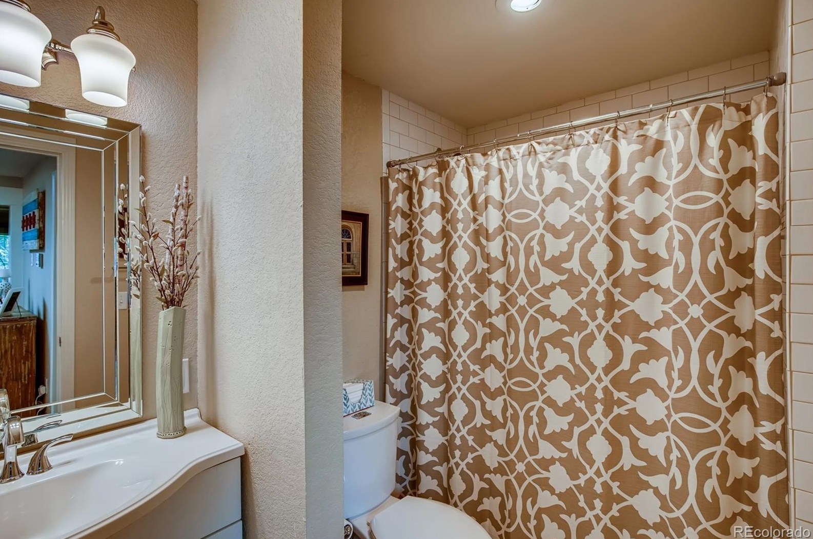 6249 Marion Way, Littleton CO 80121-2619 exterior