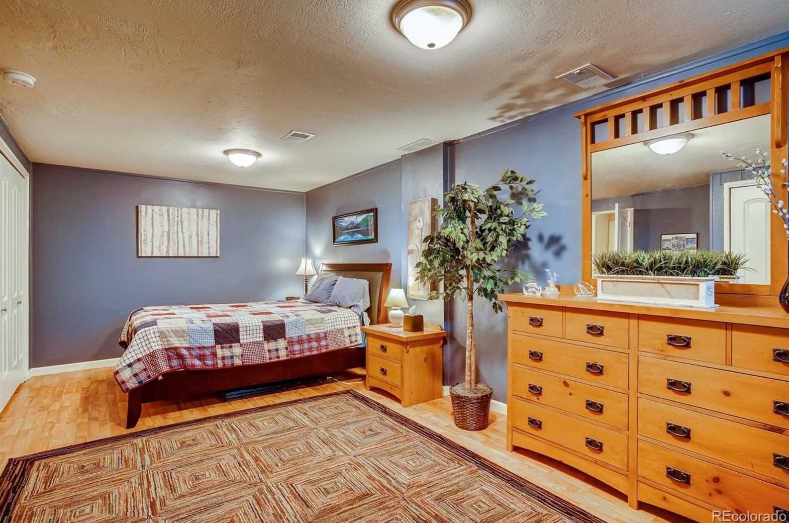 6249 Marion Way, Littleton CO 80121-2619 exterior