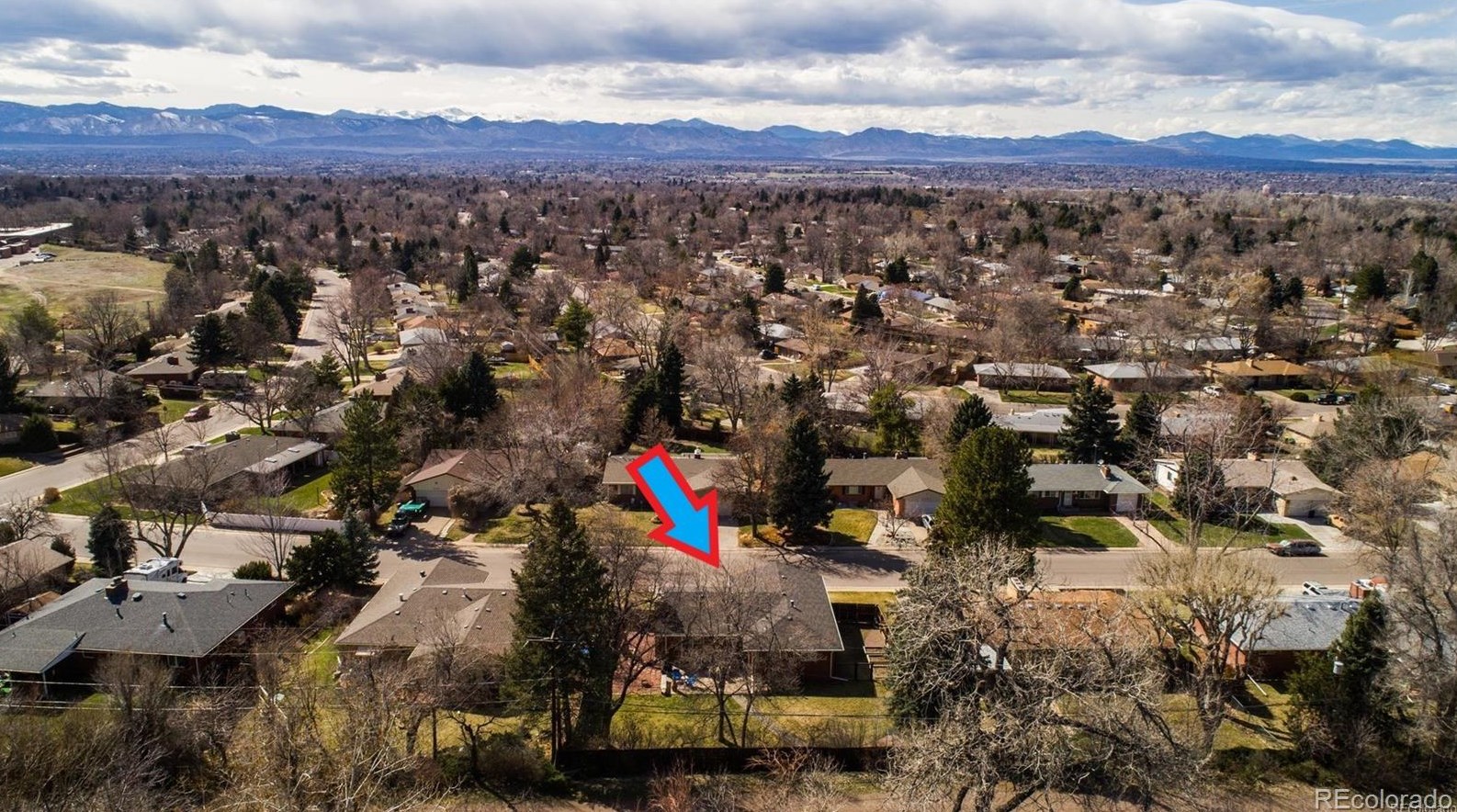 6448 Acoma St, Littleton, CO 80120-3411