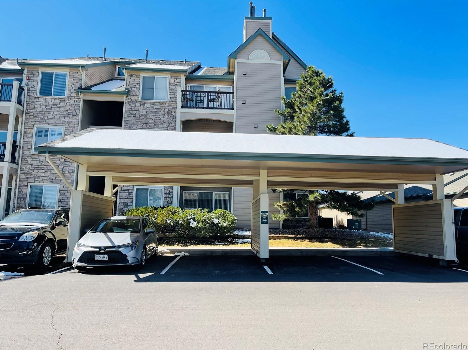 7375 Alkire St, Littleton CO  80127-7519 exterior