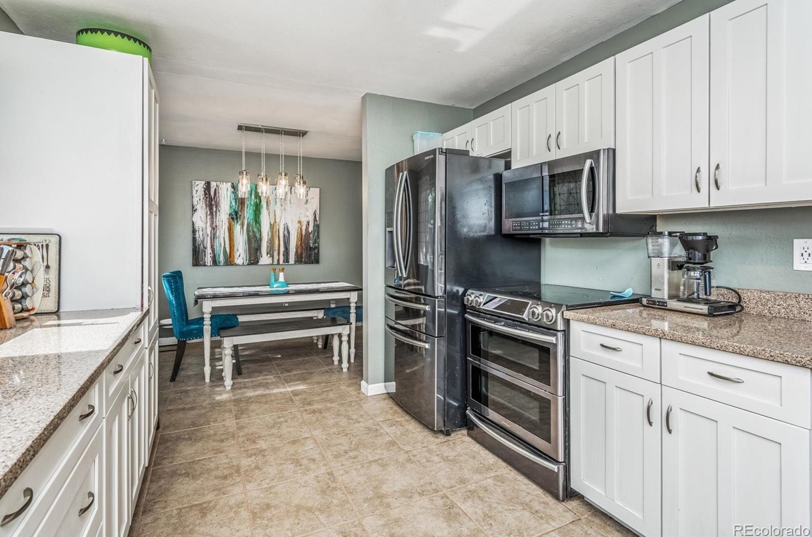 7064 Hinsdale Dr, Littleton CO 80128-4814 exterior