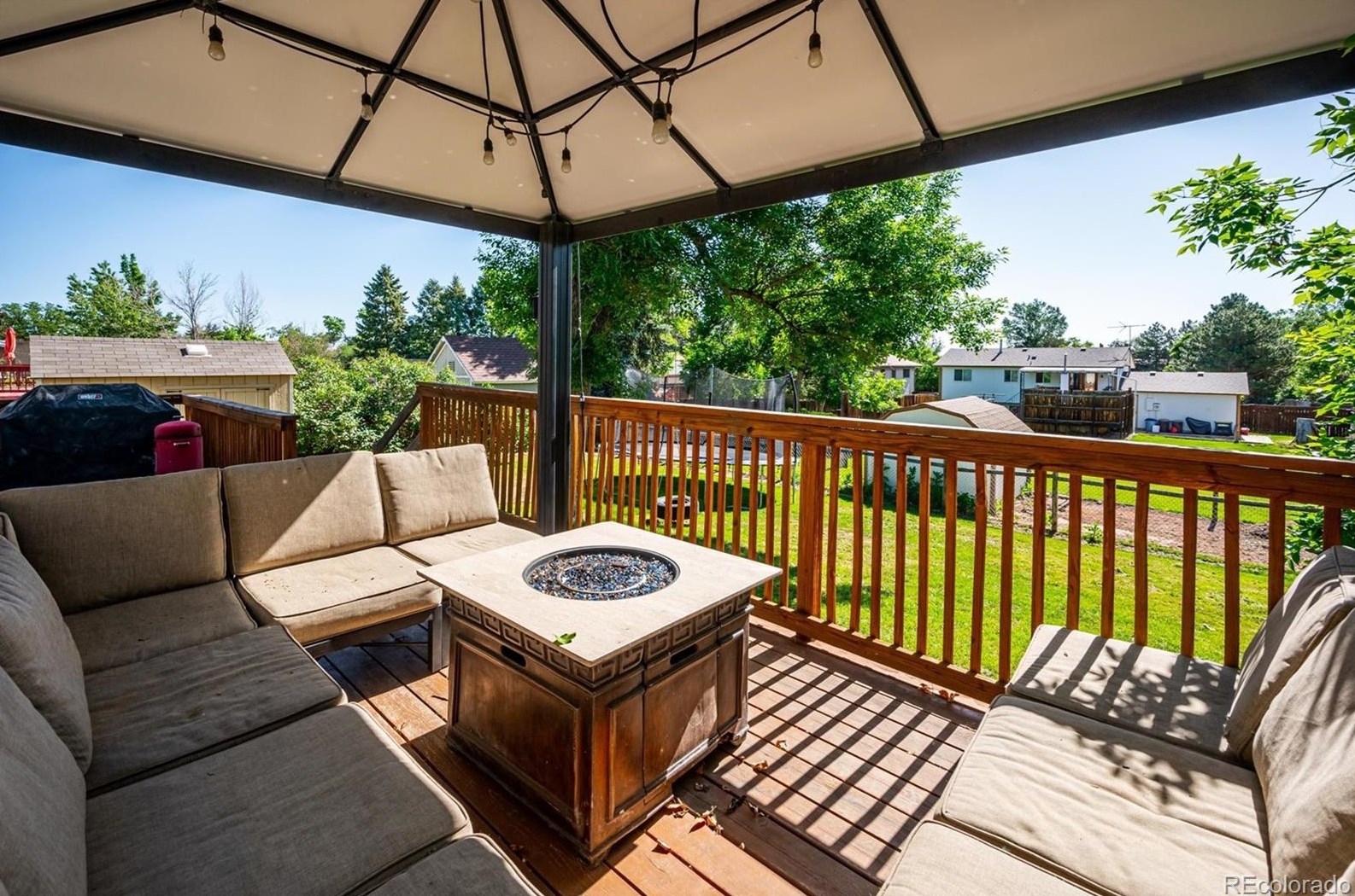 7064 Hinsdale Dr, Littleton CO 80128-4814 exterior