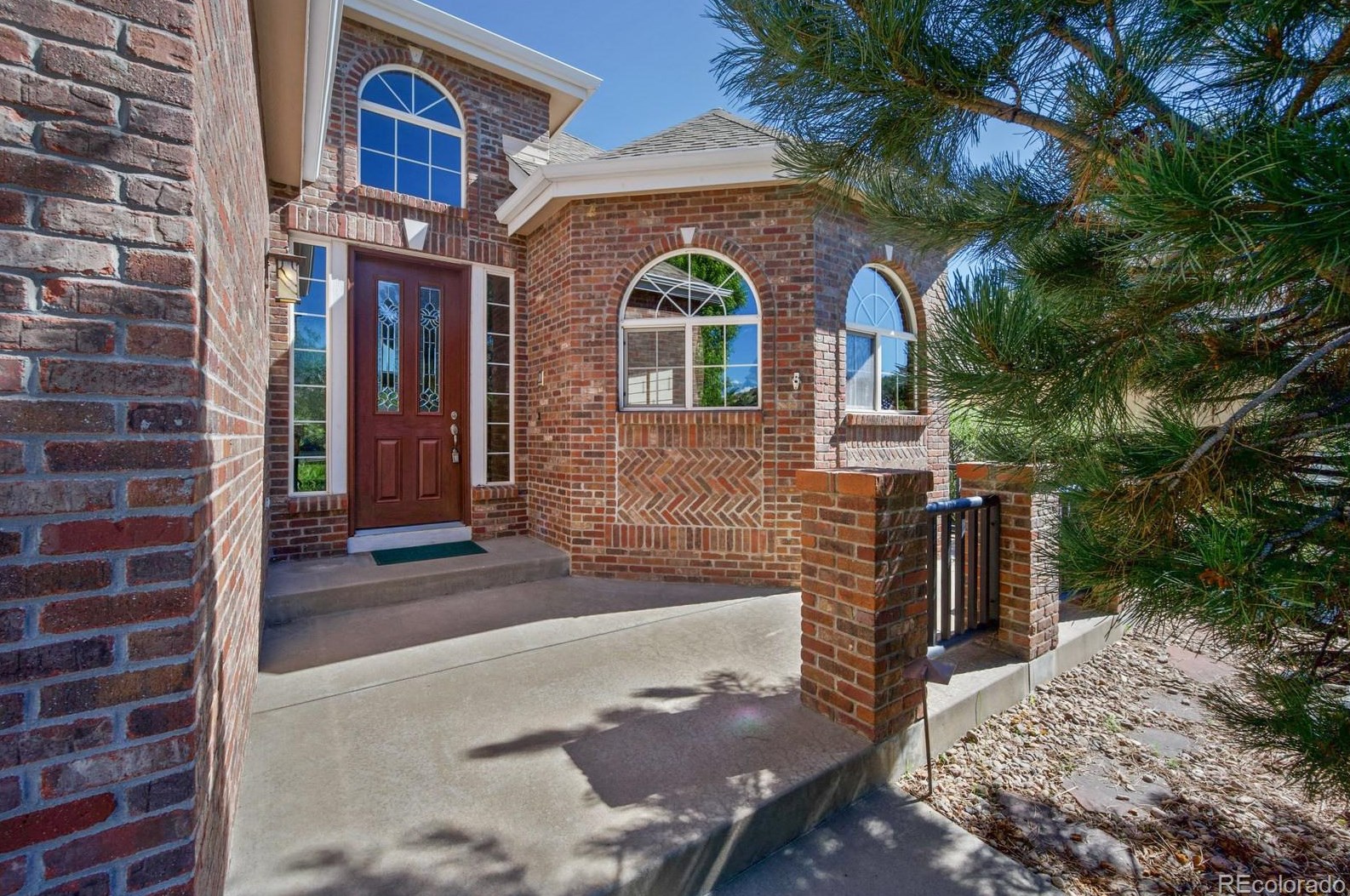 9427 Plymouth Ave, Littleton, CO 80128-8034