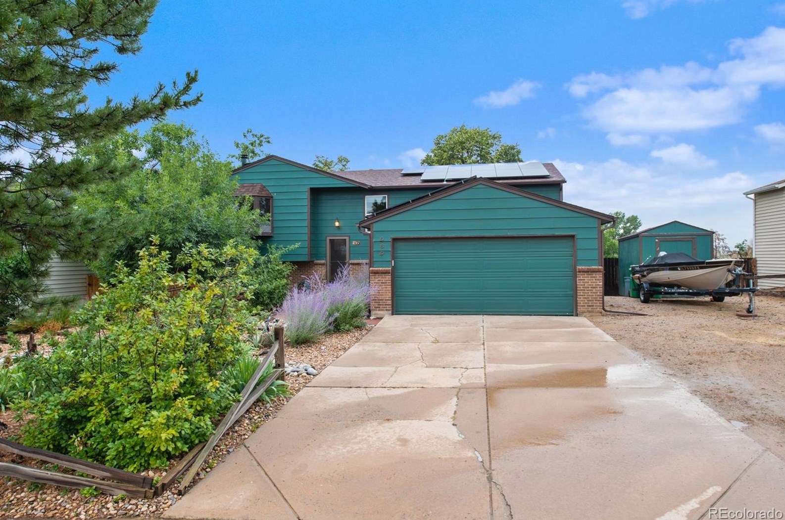 969 Oakwood Dr, Castle Rock, CO 80104-1634