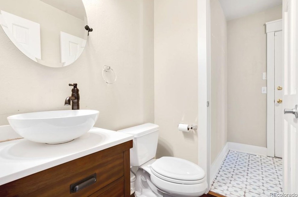 7838 Harrison Cir, Littleton CO 80122-3619 exterior