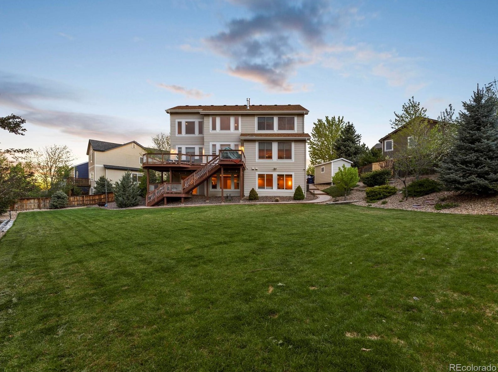 10193 Meadowbriar Ln, Littleton CO  80126-7845 exterior